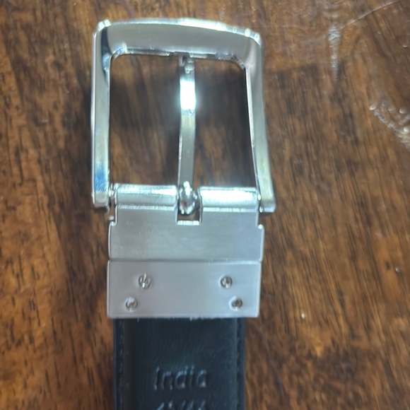 Steve Madden Tan Leather Belt with Silver Buckle - Picture 5 of 9